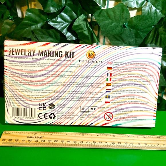 NEW DESIRE Deluxe Jewelry Making Kit 6084 pieces! Scissors! 2 Thread Rolls! - Picture 3 of 4